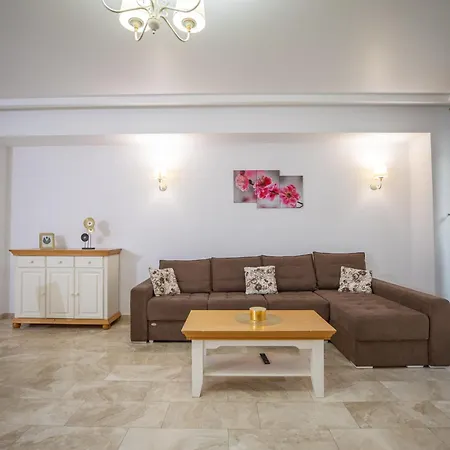 Melia 5, Elegant Seaside *