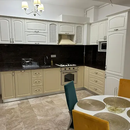 Apartment Melia 5, Elegant Seaside Mamaia